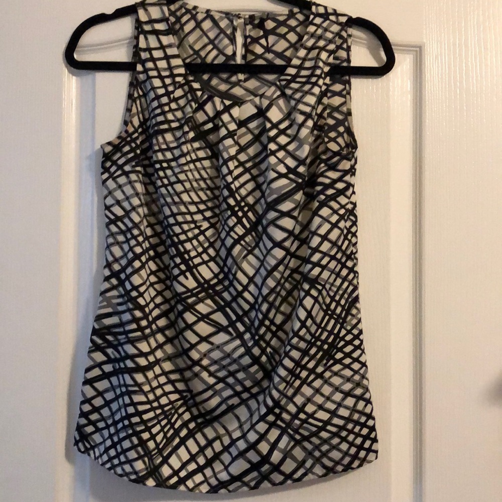 Limited top black and white pattern